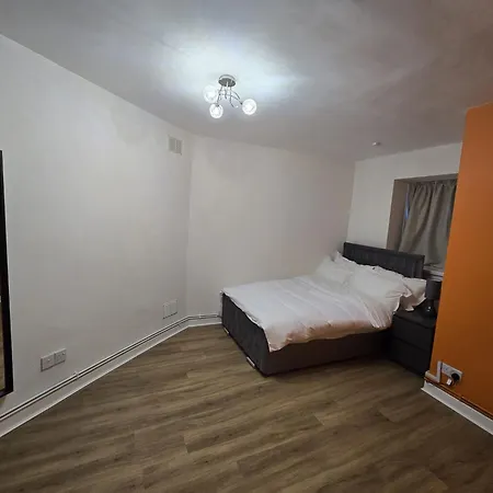 Apartamento Ground Floor Light-up Bristol